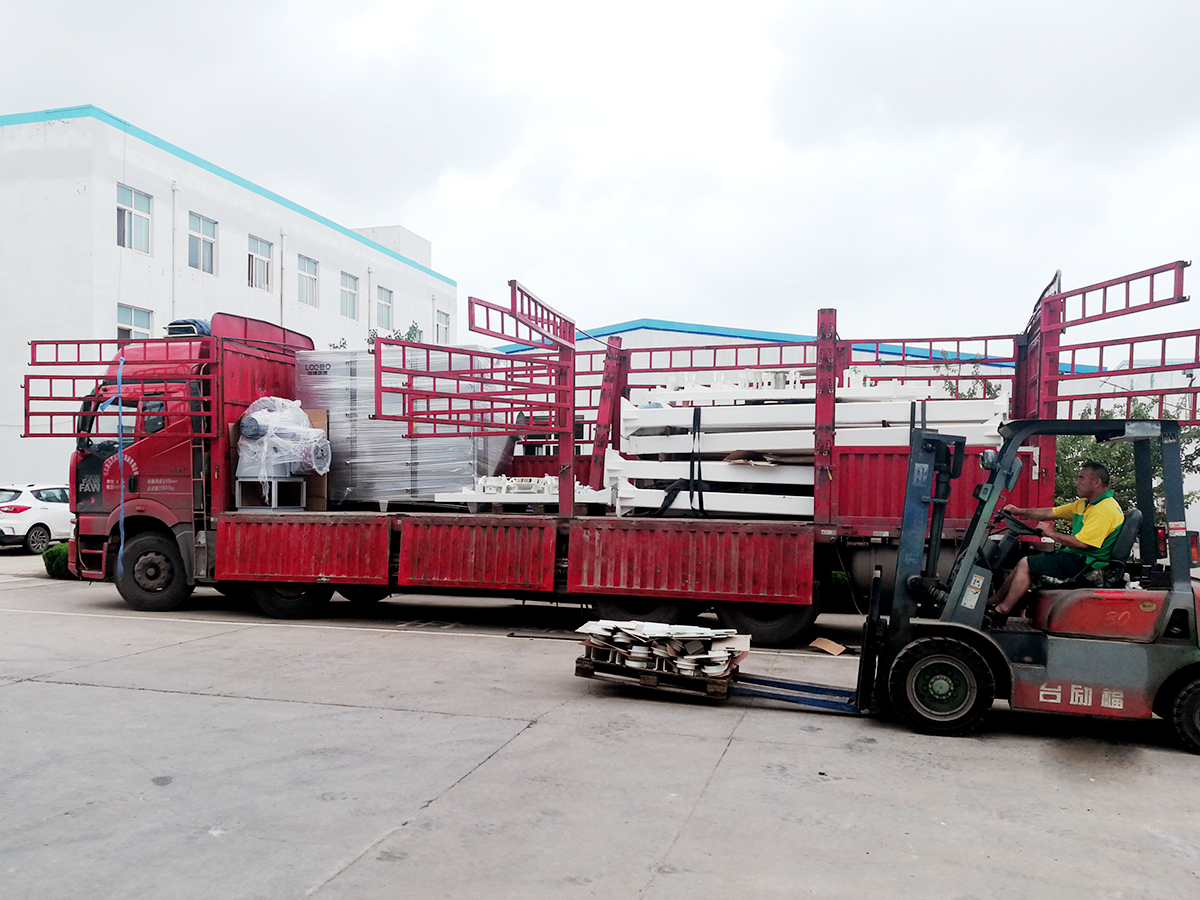 塑膠廢氣處理項目發(fā)貨