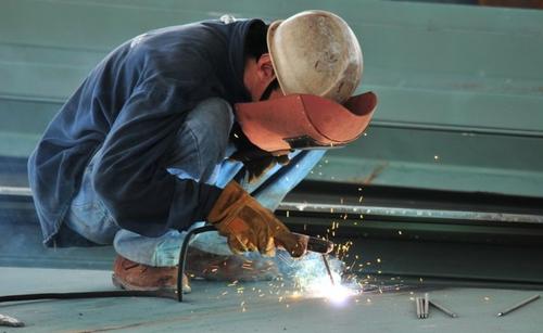 自循環(huán)焊煙凈化器無需鋪設(shè)管道，治理焊接煙塵更智能 (2).jpg